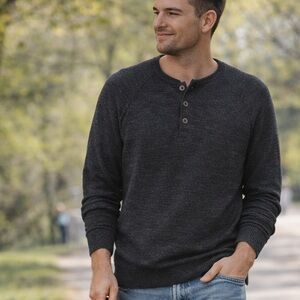 J.Crew Men’s Nubby Knit Gray Henley Sweater – Size Large